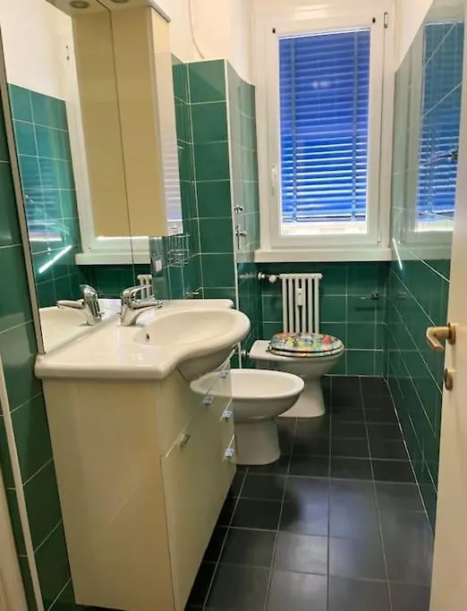 Milano Crescenzago Appartement 0*, Milaan